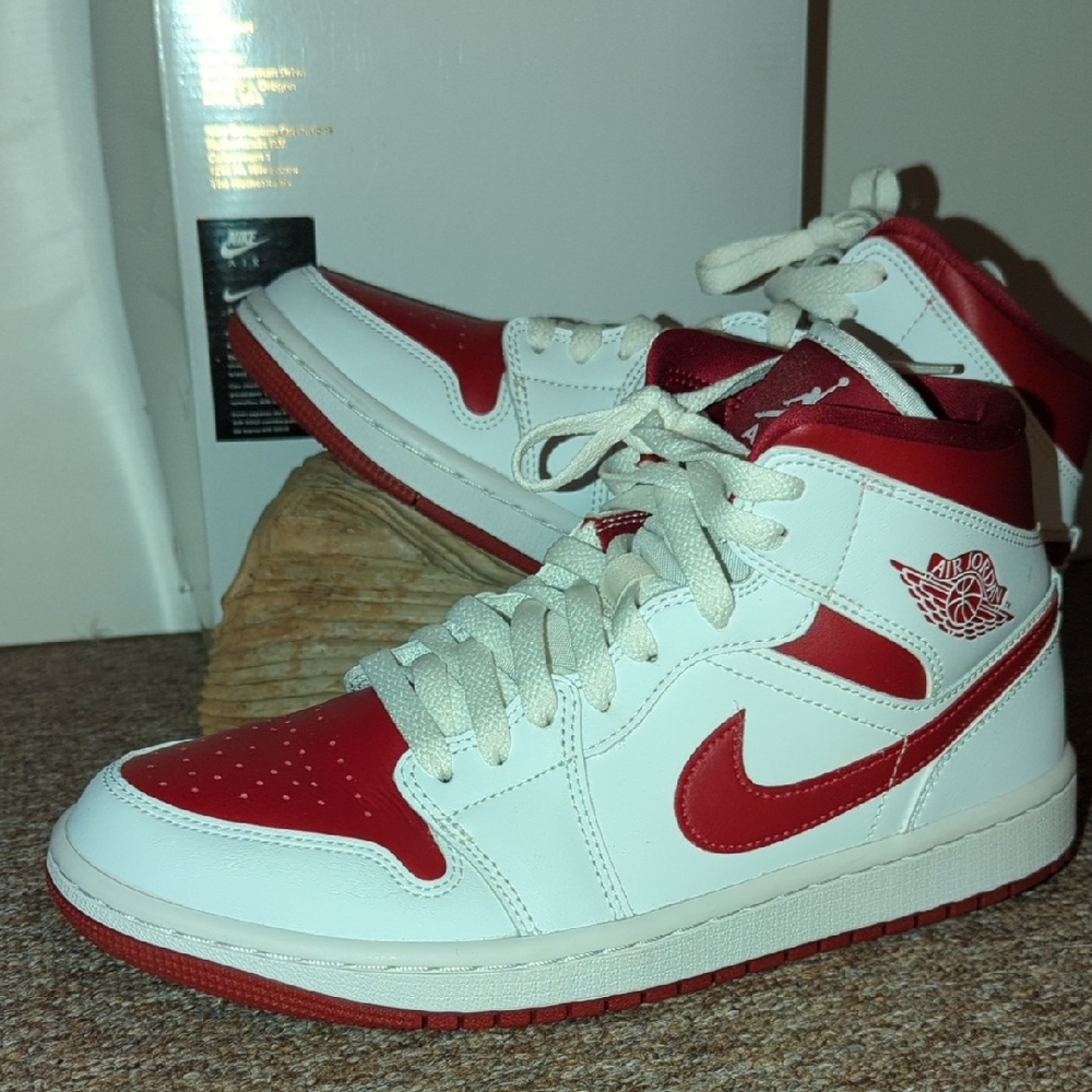 🔴 Nike Air Jordan 1 Mid Red White Sneakers W 8 1/2 | 8.5 ☁️ - Picture 5 of 16